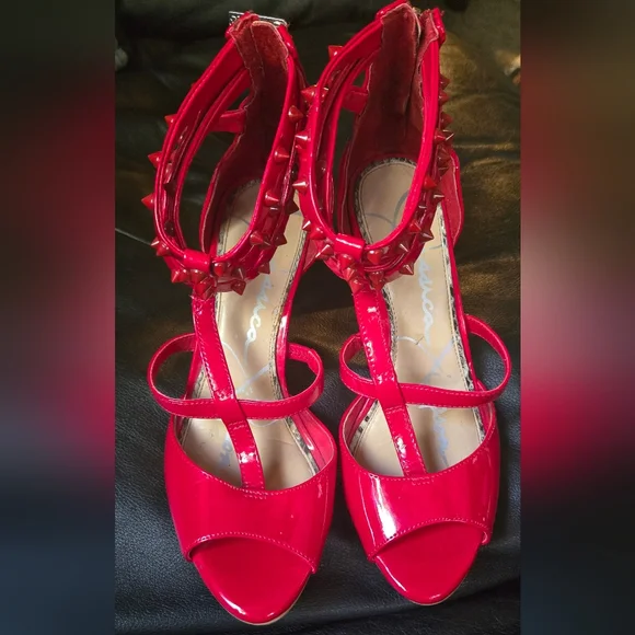 Jessica Simpson red studded patent leather Heels sz6.5M 36.5 - Picture 2 of 8